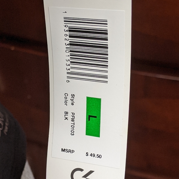 NWT Calvin Klein tshirt - Picture 3 of 4